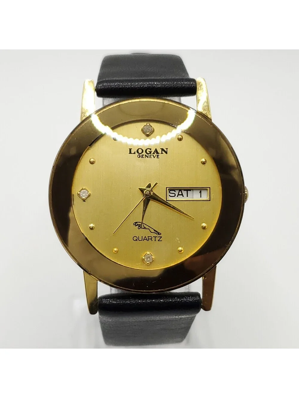 Logan Geneve Quartz Gold Tone Day/Date Dial Watch Women 32mm New Battery